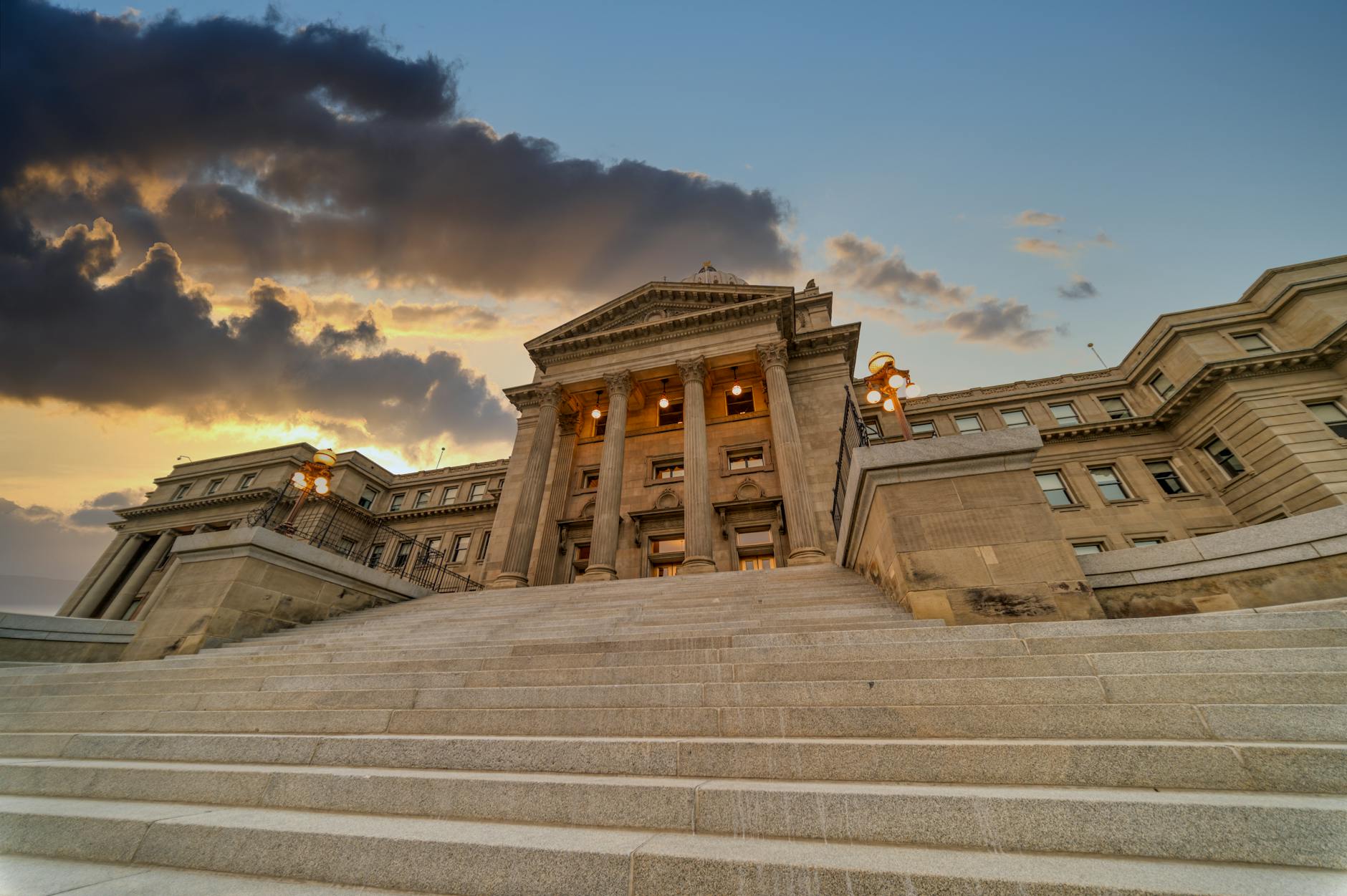 Wide view of government building steps with columns, representing state legislative action on congressional term limits