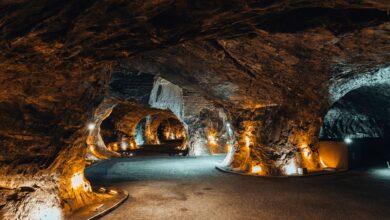 Large underground salt cavern used for compressed air energy storage infrastructure